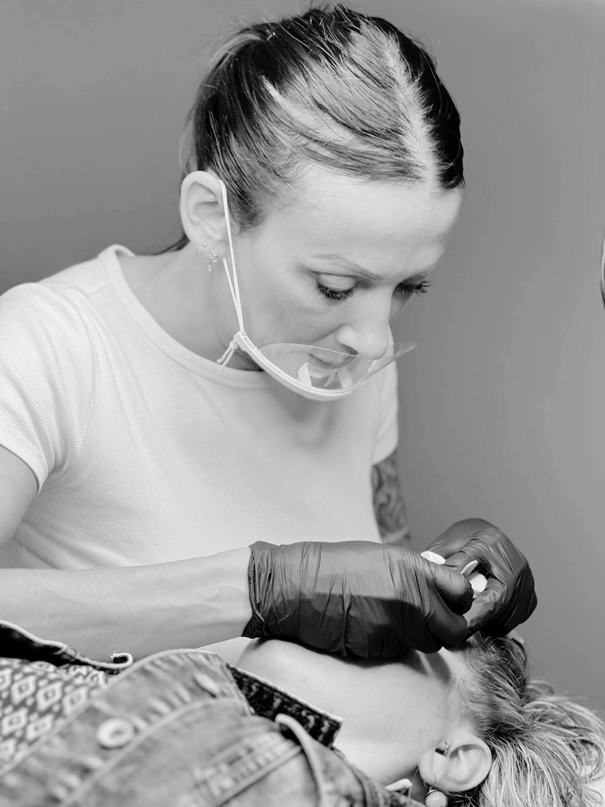 Anne-Sophie François, formatrice en maquillage permanent à Caen – Dermacadémie